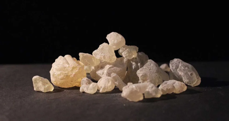 Natürliche Weihrauchharz – Dammar, Kirchenweihrauch, 100 g Verpackung