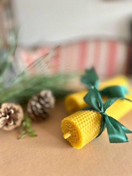 100% Beeswax Rolled Candle, 20×4.5 cm, 120g — Natural Honeycomb Pillar, Handmade Slovenia