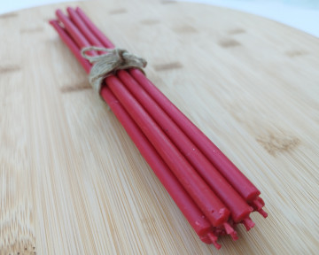 30 candele coniche rosse in cera d'api (21 cm). Candele... 2