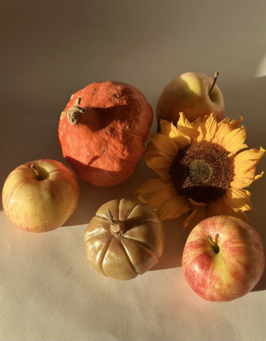 Pumpkin candles to create an unusual atmosphere...