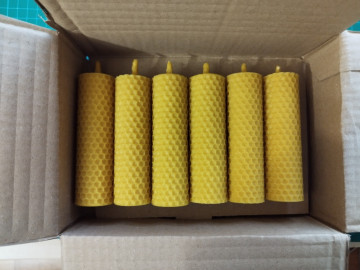 Set of 6 hand-rolled beeswax honeycomb candles,... 2