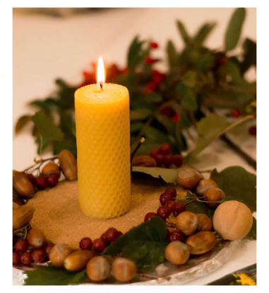 100% natural beeswax candle, 11 cm, burn time about 5 hours