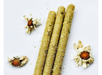 Candles made of 100% beeswax, coated with crushed...