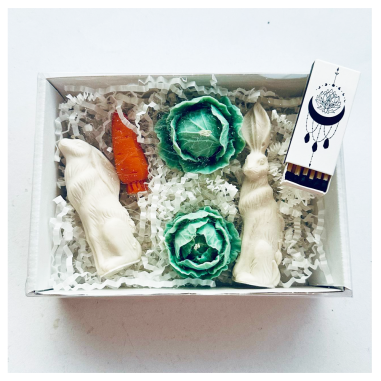 Decorative set of beeswax candles 'Rabbits with cabbage and carrots'