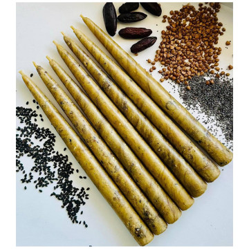 Bougies design en cire pure contenant diverses graines....