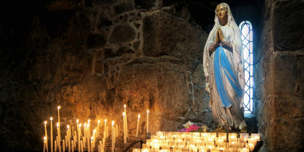 Catholic Candles: Symbolism, Use, and Meaning